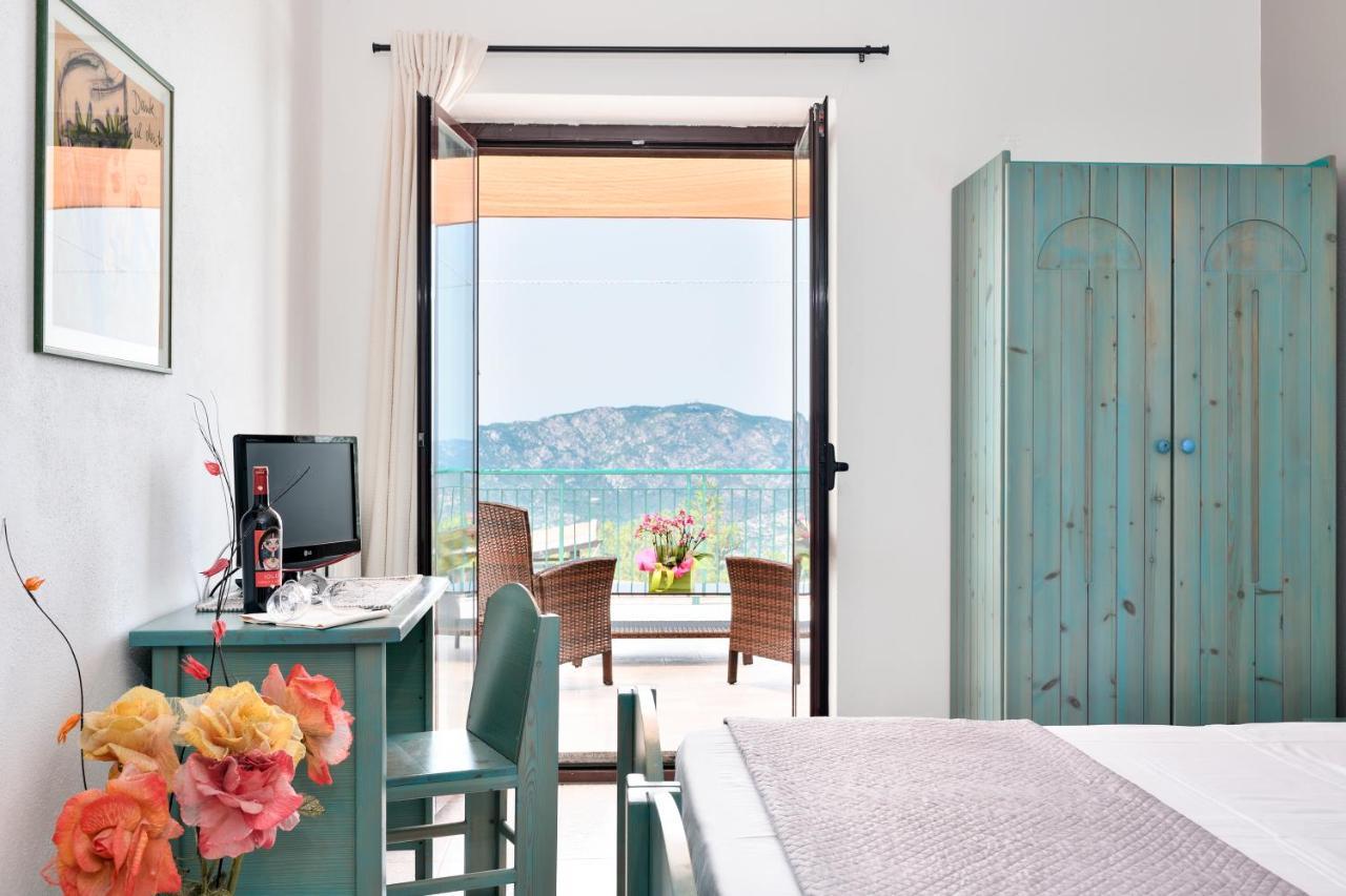 S'Enis Monte Maccione Hotel Oliena Bagian luar foto